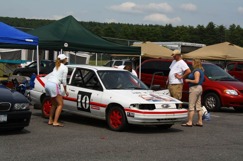 Illustration for article titled The 24 Hours Of LeMons New England 2009 Über Gallery, Part 1